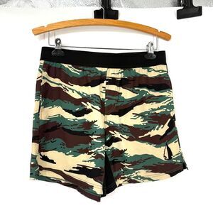 Tachuntfish THF Athletic Shorts Kamysh Camo Outdoor Fish Hybrid Mens Size M